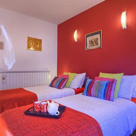 Top Center Room & Apartment Pula Exterior foto
