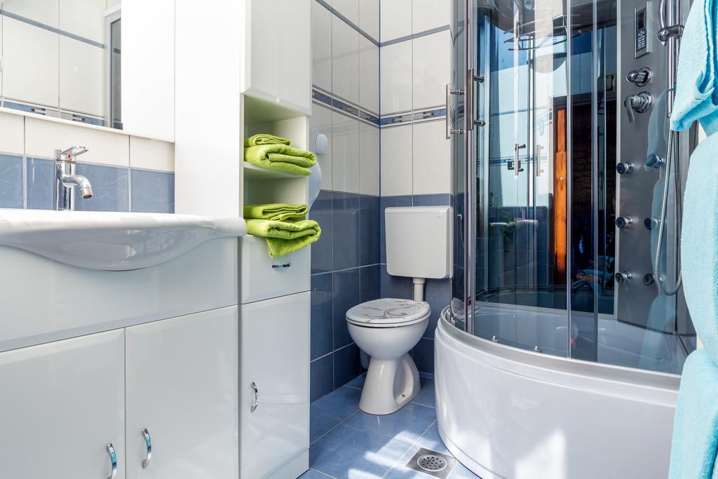Top Center Room & Apartment Pula Exterior foto