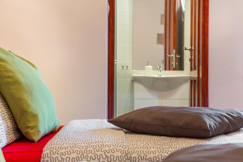 Top Center Room & Apartment Pula Exterior foto