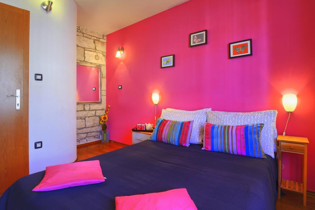 Top Center Room & Apartment Pula Exterior foto